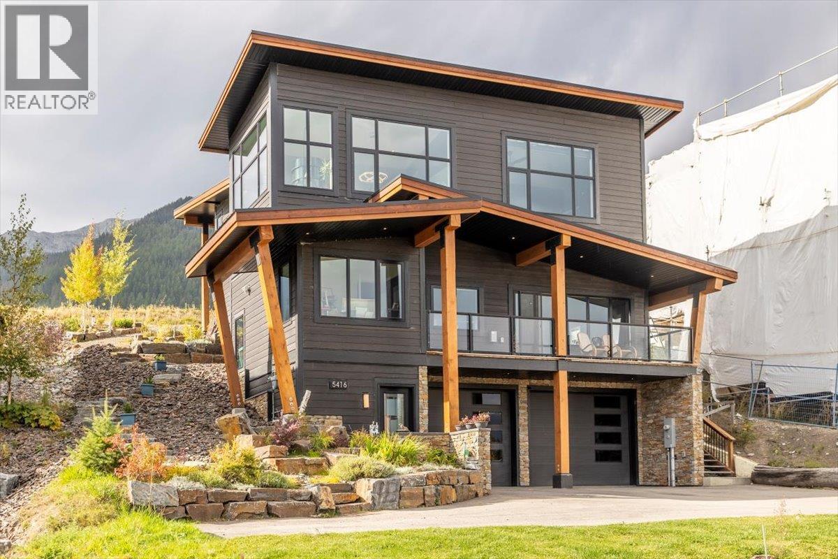 5416 Resort Drive, Fernie, BC - Outdoor