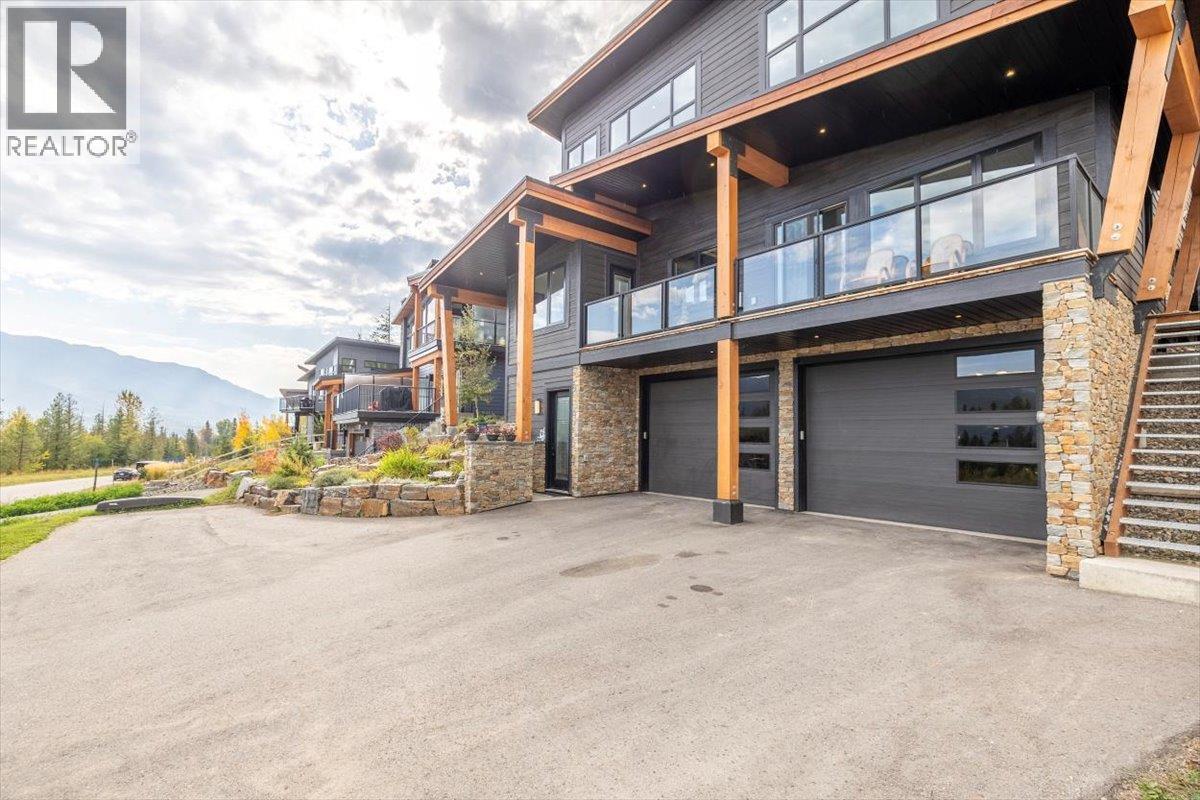 5416 Resort Drive, Fernie, BC - Outdoor