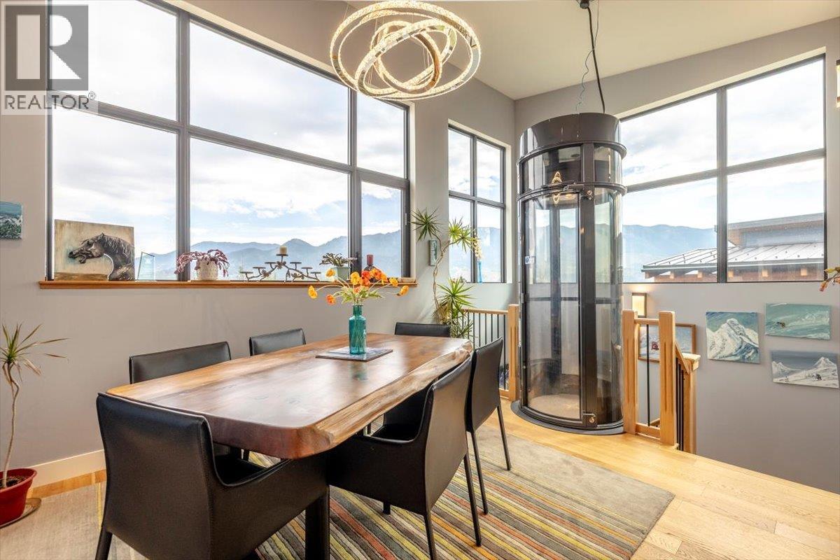 5416 Resort Drive, Fernie, BC - Indoor Photo Showing Dining Room