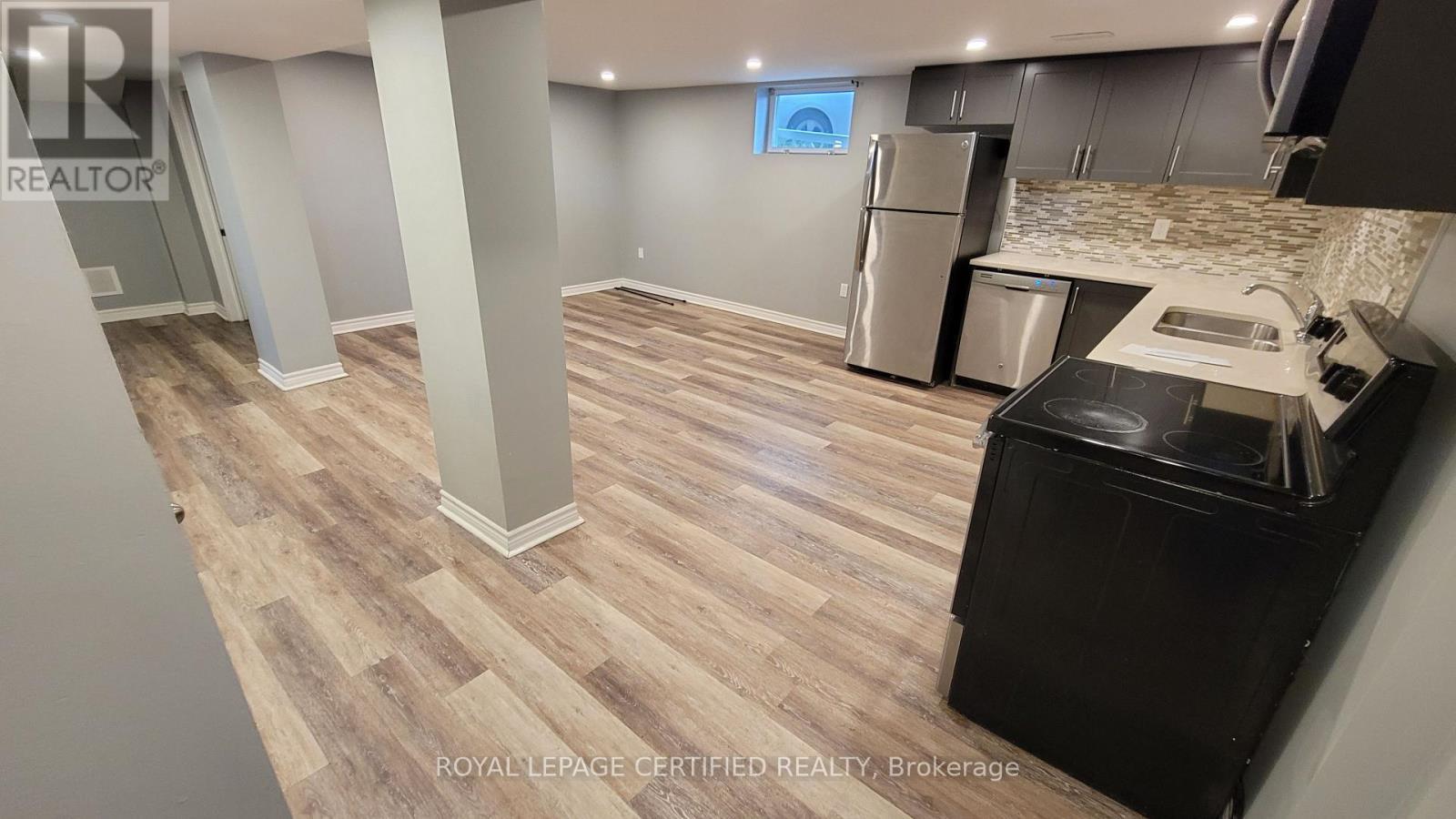 2 - 892 Fennell Avenue E, Hamilton, ON - Indoor