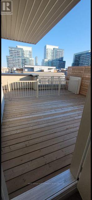 Th262 - 150 Honeycrisp Crescent, Vaughan, ON - Outdoor With Exterior