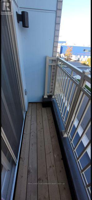 Th262 - 150 Honeycrisp Crescent, Vaughan, ON - Outdoor