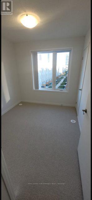 Th262 - 150 Honeycrisp Crescent, Vaughan, ON - Indoor Photo Showing Other Room