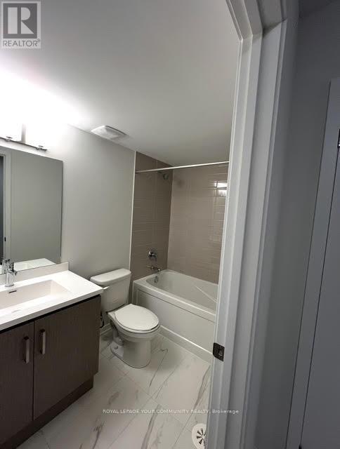 Th262 - 150 Honeycrisp Crescent, Vaughan, ON - Indoor Photo Showing Bathroom