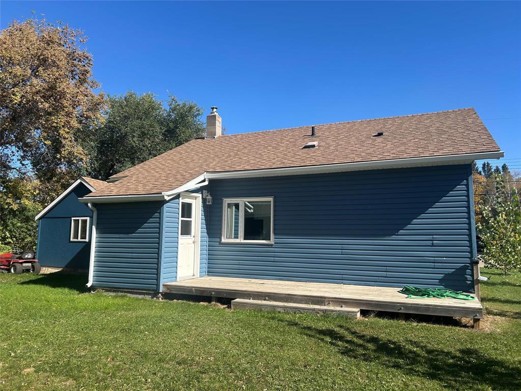 123 Fanny Street, Carberry, MB - Outdoor