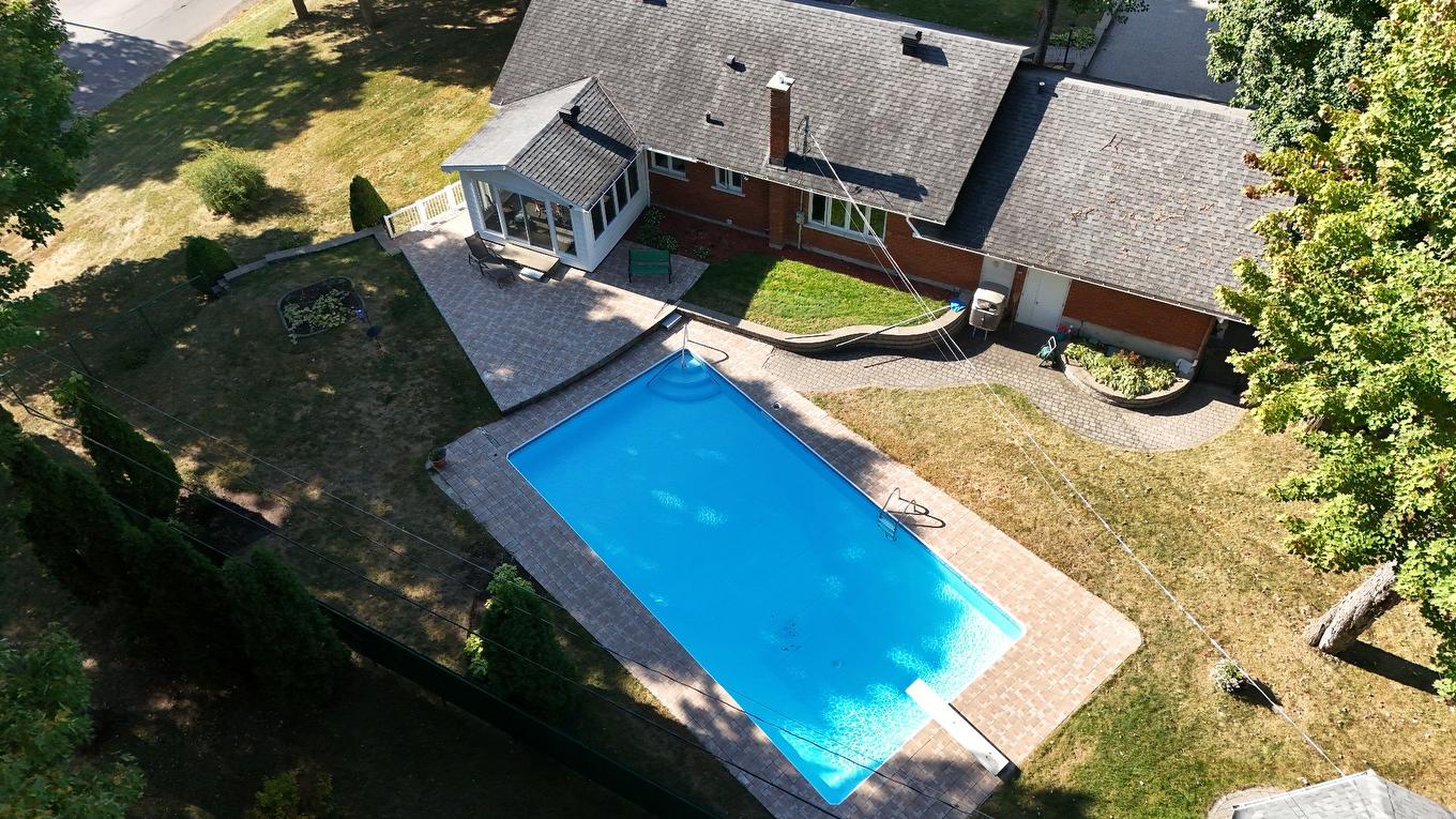 Aerial photo - 415 Tsse Suzanne, Saint-Jérôme, QC - Outdoor With In Ground Pool