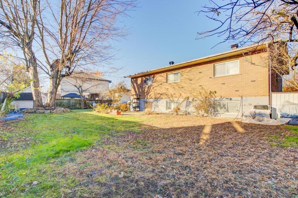 Backyard - 3925 Rue Duvernay, Longueuil (Saint-Hubert), QC - Outdoor