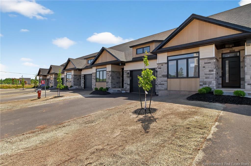 39 Murray Ave, Dieppe, NB