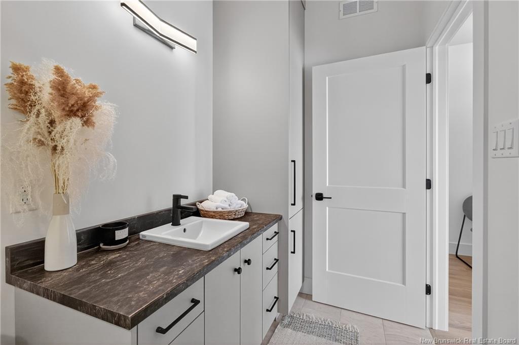 39 Murray Ave, Dieppe, NB