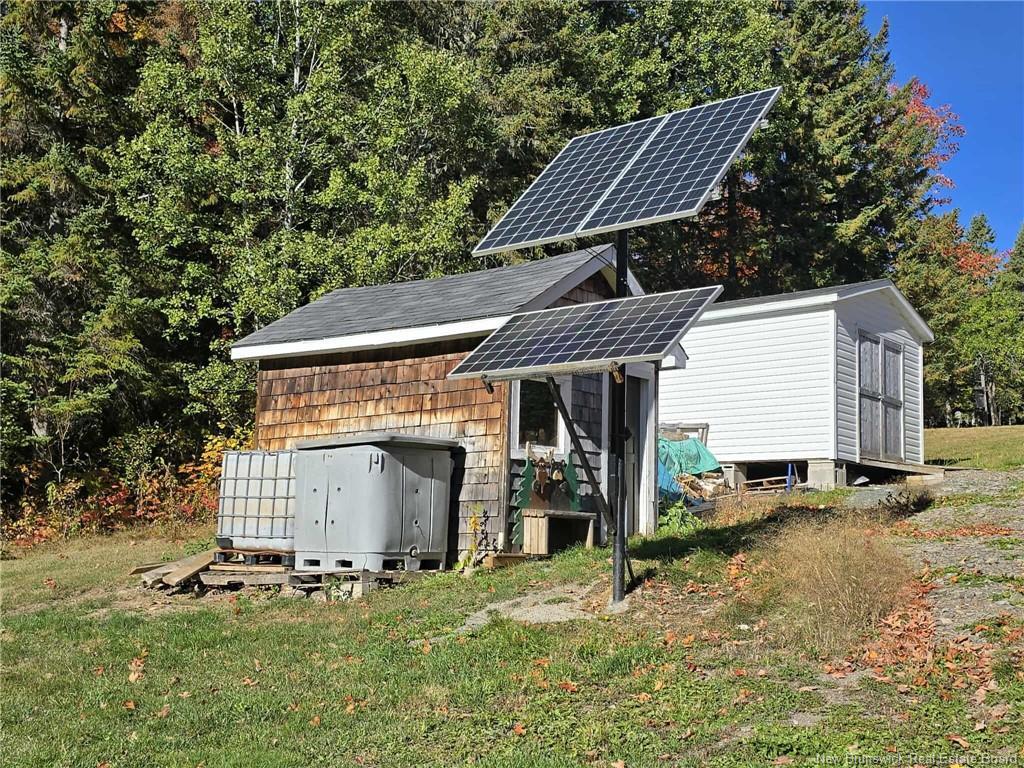 1416 Lugar St, Lugar, NB