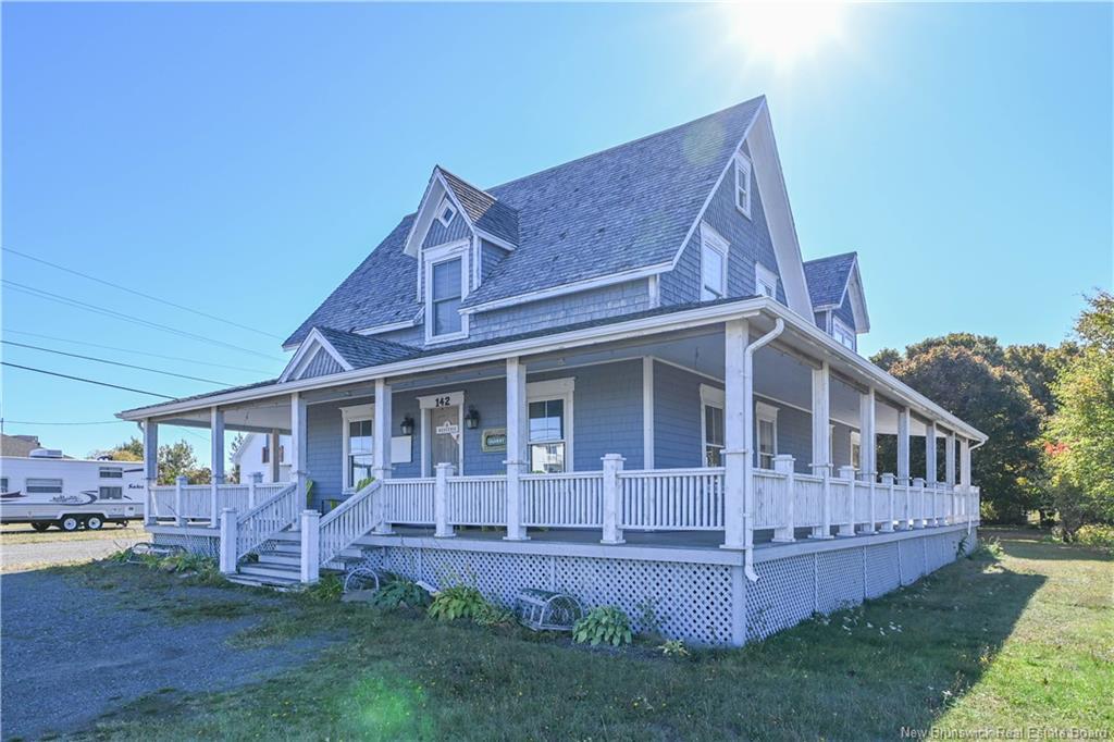 142 Saint-Pierre E Blvd, Caraquet, NB