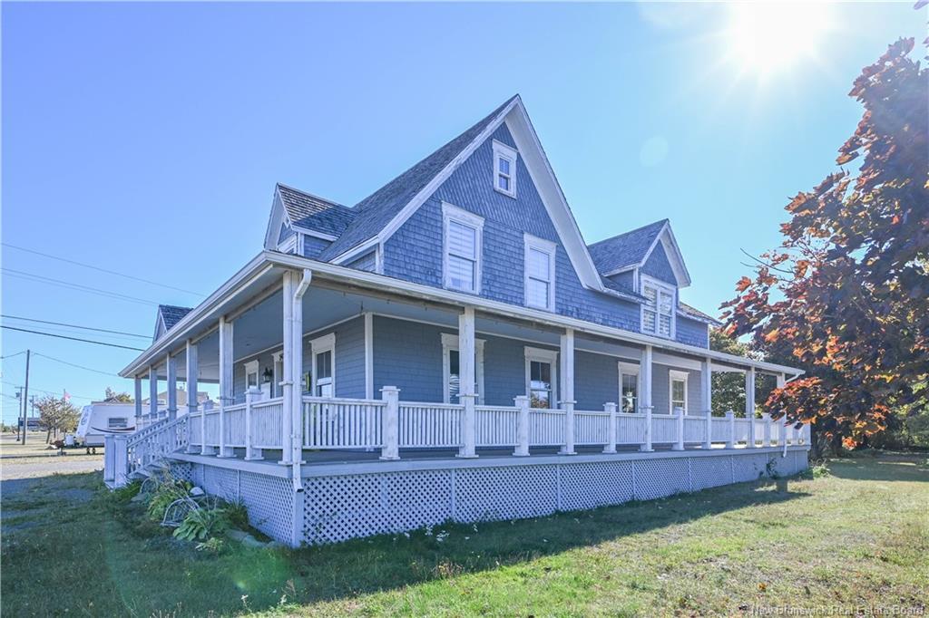 142 Saint-Pierre E Blvd, Caraquet, NB