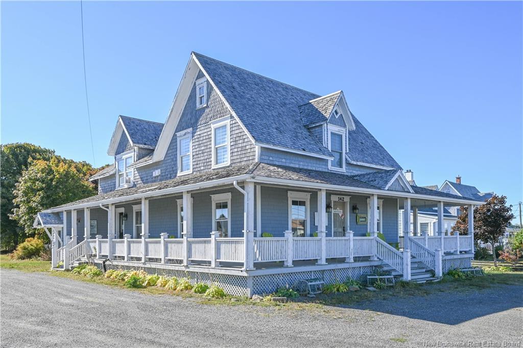 142 Saint-Pierre E Blvd, Caraquet, NB