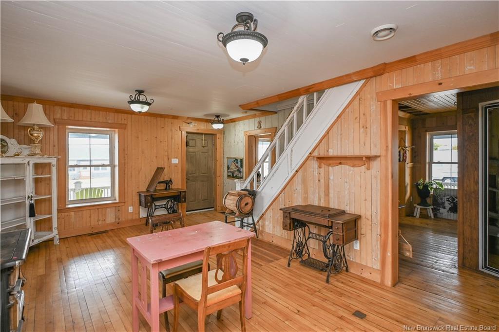 142 Saint-Pierre E Blvd, Caraquet, NB