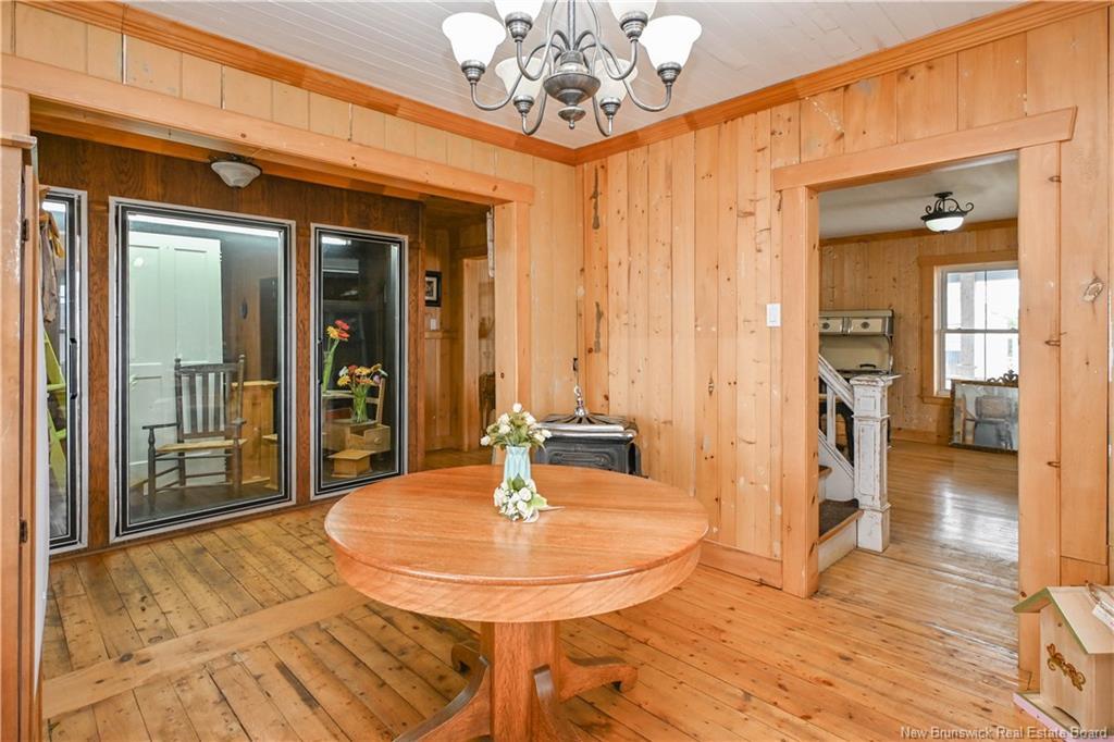 142 Saint-Pierre E Blvd, Caraquet, NB