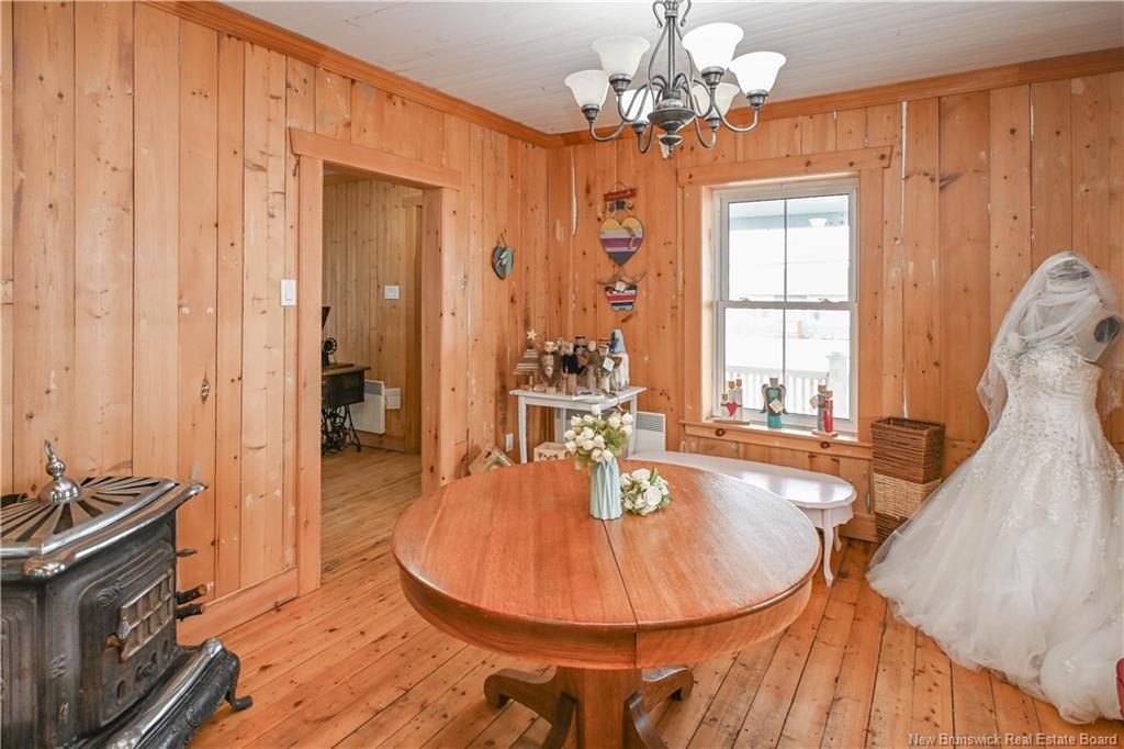 142 Saint-Pierre E Blvd, Caraquet, NB