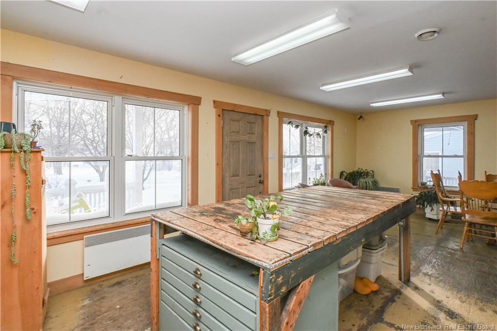 142 Saint-Pierre E Blvd, Caraquet, NB