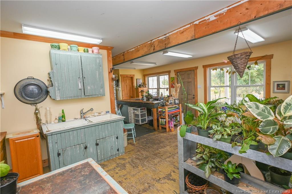 142 Saint-Pierre E Blvd, Caraquet, NB