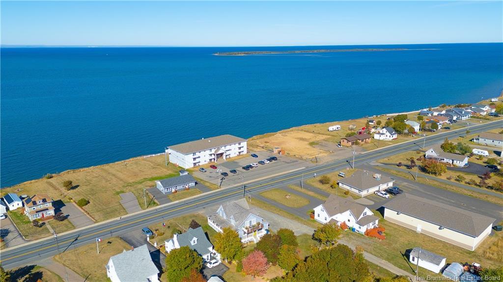 142 Saint-Pierre E Blvd, Caraquet, NB
