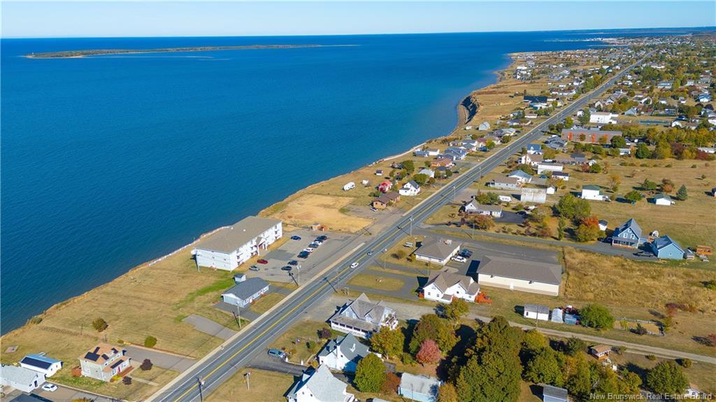 142 Saint-Pierre E Blvd, Caraquet, NB