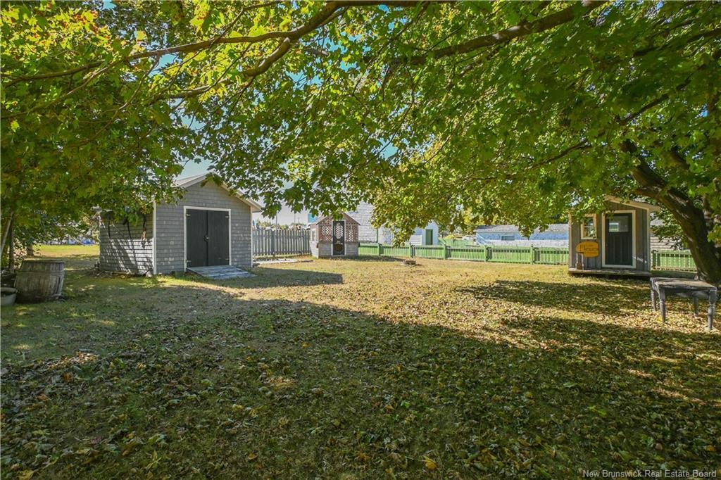 142 Saint-Pierre E Blvd, Caraquet, NB