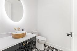 Powder room -