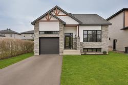 1595 Rue des Muguets L'Assomption, QC J5W 5X3