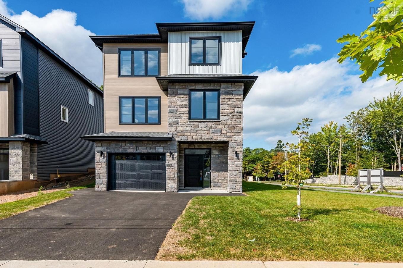 Pc49 1 Pearlgarden Close, Dartmouth, NS