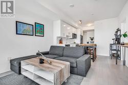 Living Room / Kitchen -