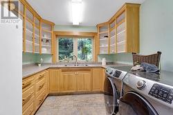 Fully-equipment laundry room -