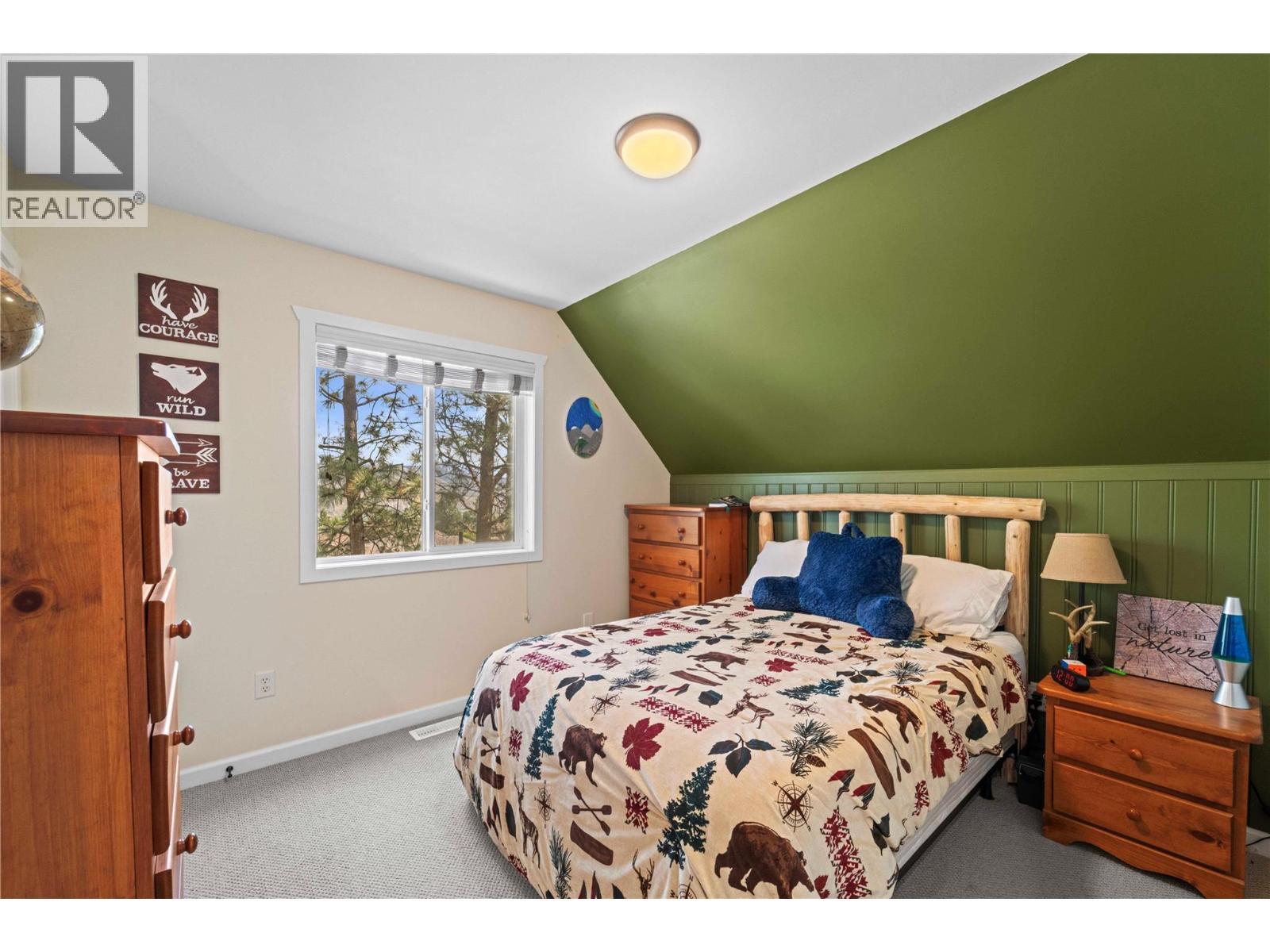 1548 Assiniboine Road, Kamloops, BC - Indoor Photo Showing Bedroom