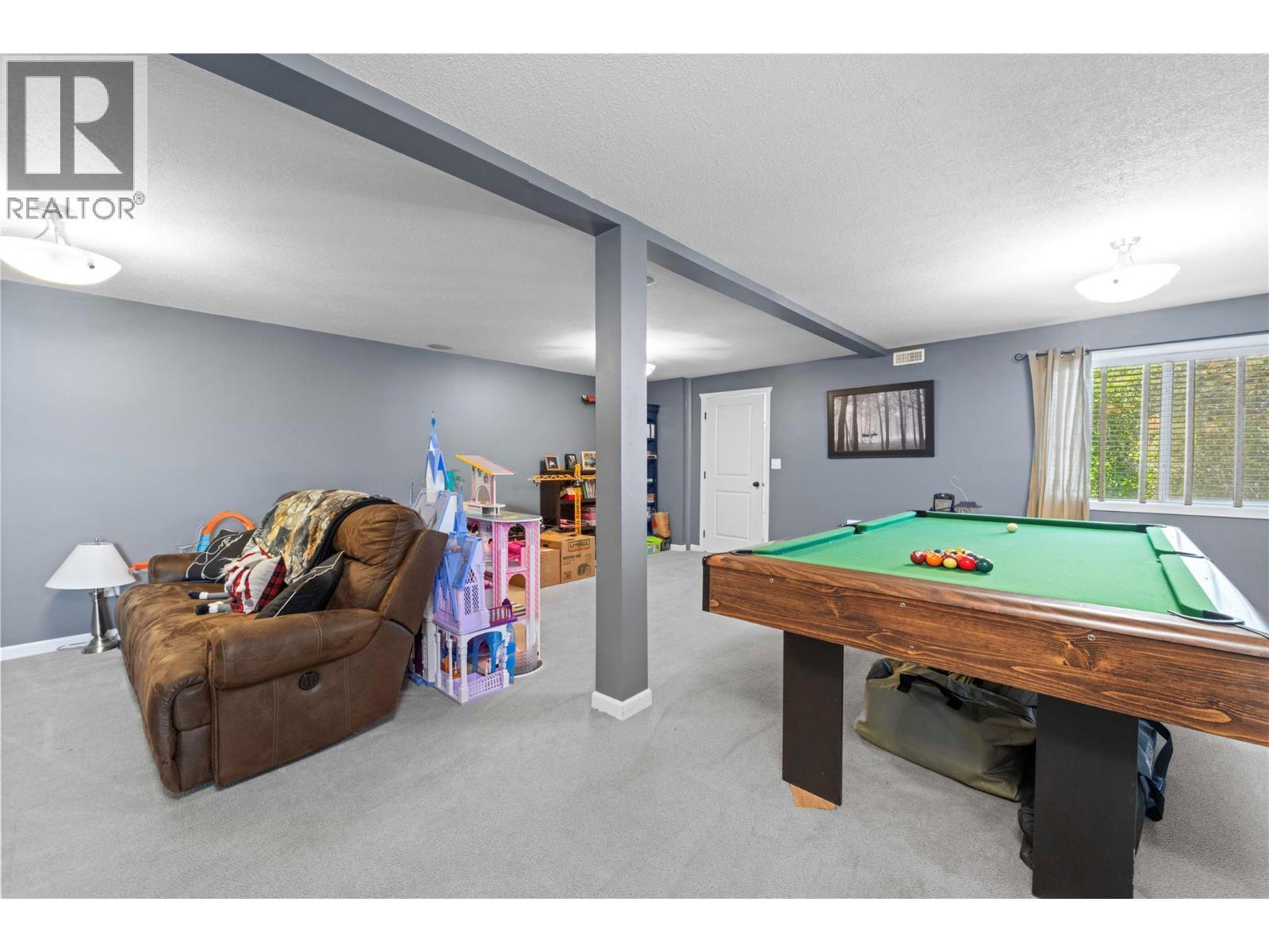 1548 Assiniboine Road, Kamloops, BC - Indoor Photo Showing Other Room
