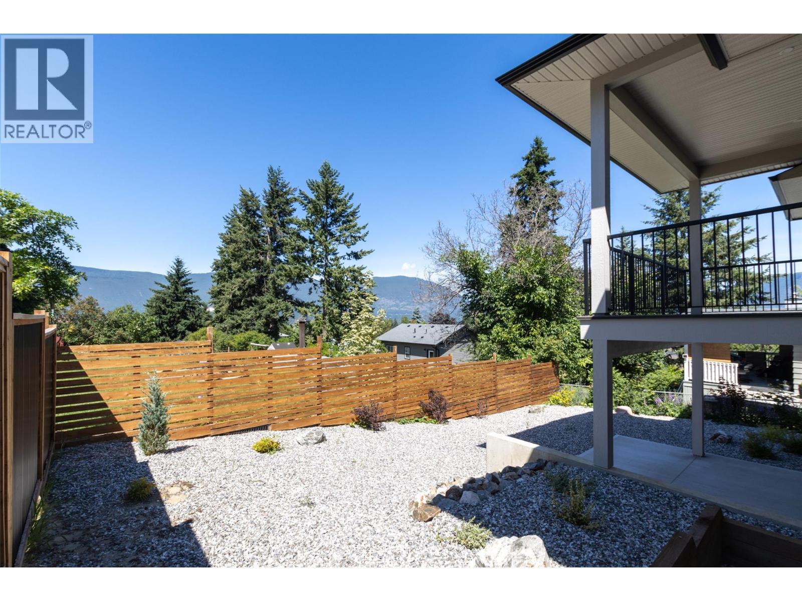 111 20 Street Se, Salmon Arm, BC - Outdoor