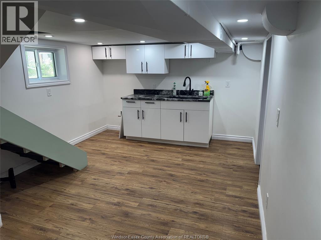 3641 Bloomfield Road, Windsor, ON - Indoor