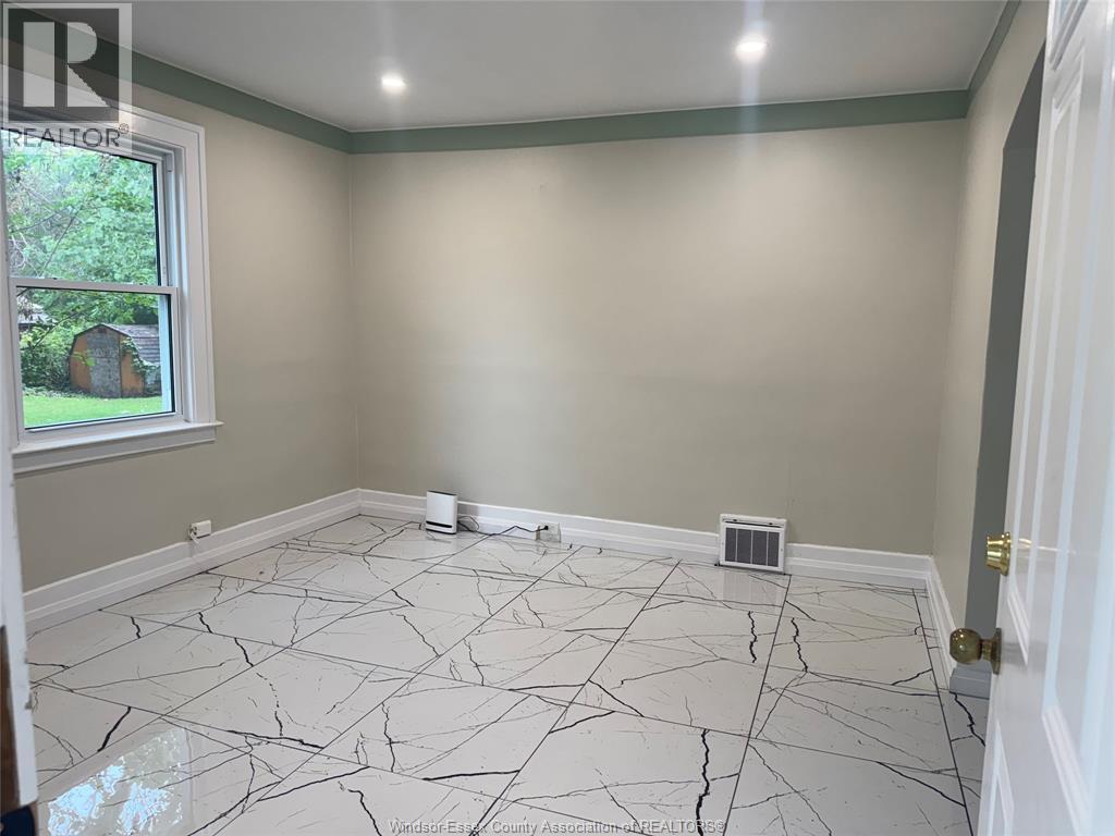 3641 Bloomfield Road, Windsor, ON - Indoor Photo Showing Other Room