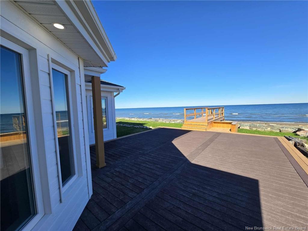 2156 Queen Elizabeth Dr, Bathurst, NB