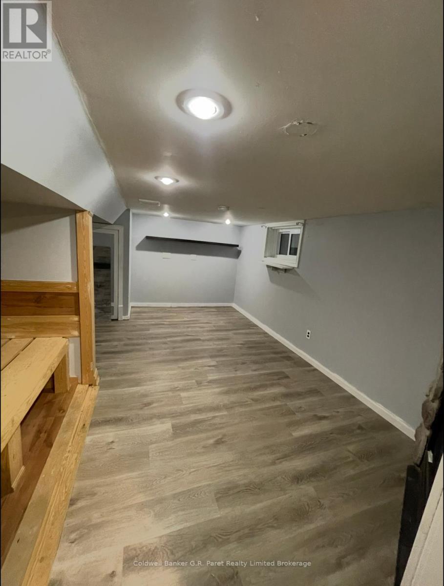 15 Wawa Street, St. Thomas, ON - Indoor