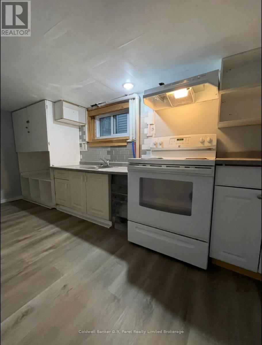 15 Wawa Street, St. Thomas, ON - Indoor