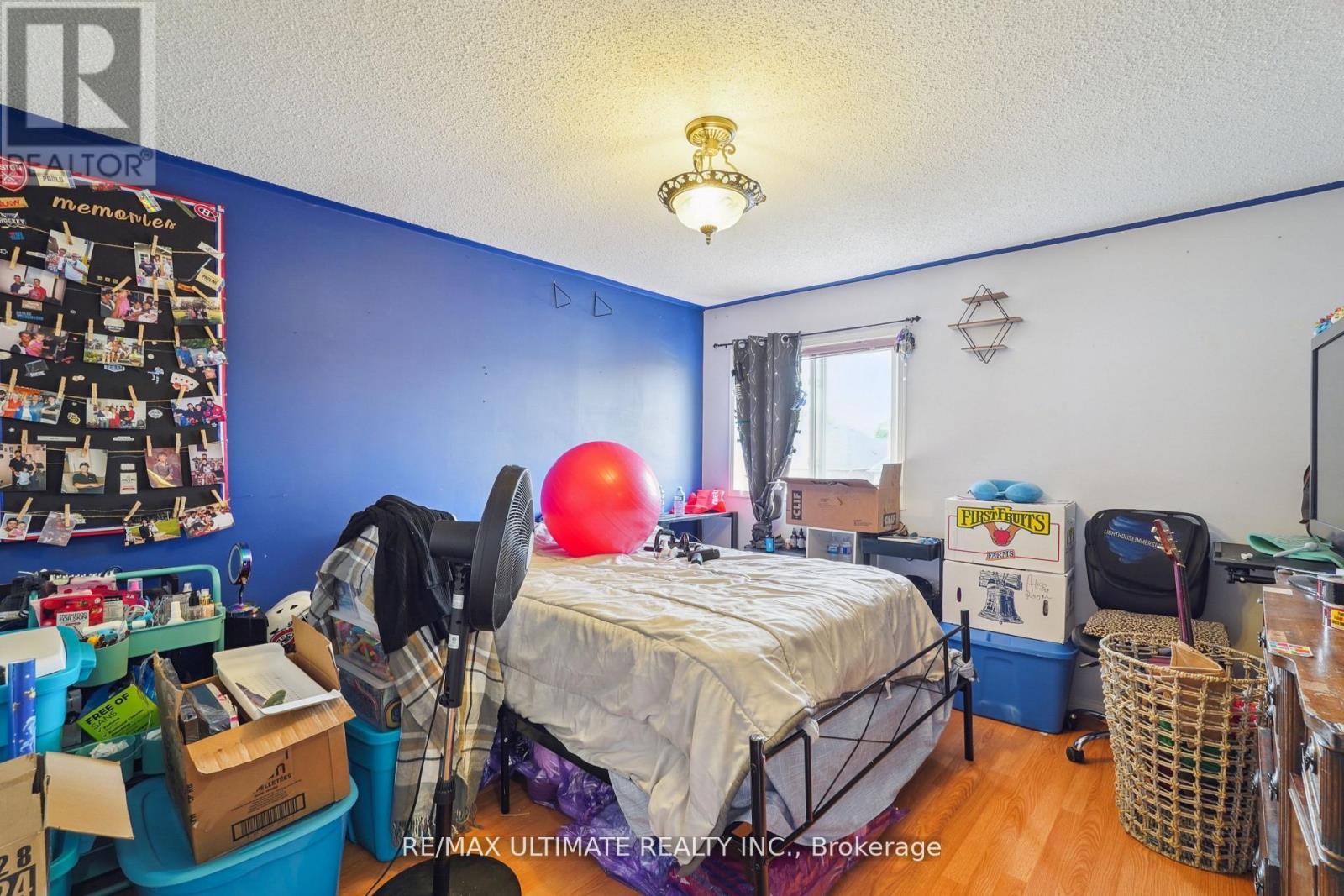 2168 St. Clair Avenue W, Toronto, ON - Indoor Photo Showing Bedroom