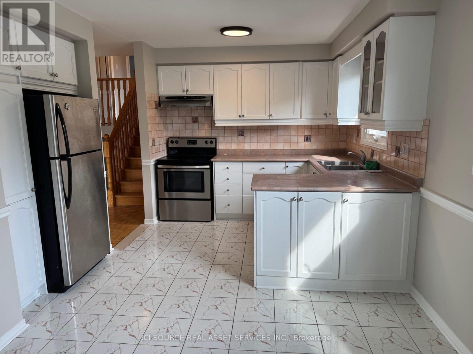 Upper - 115 Tall Grass Trail, Vaughan, ON - Indoor Photo Showing Kitchen With Double Sink