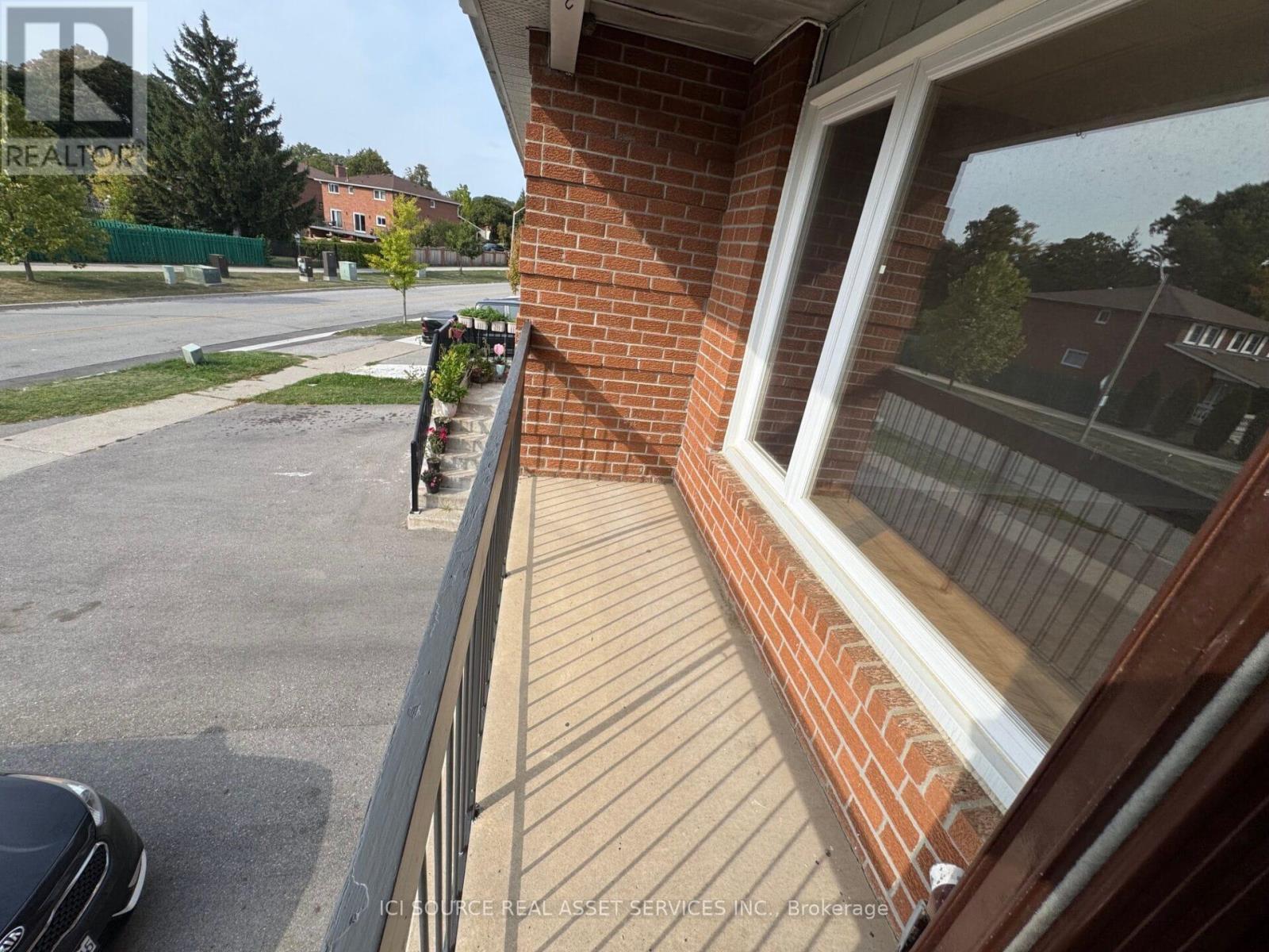 Upper - 115 Tall Grass Trail, Vaughan, ON - Outdoor