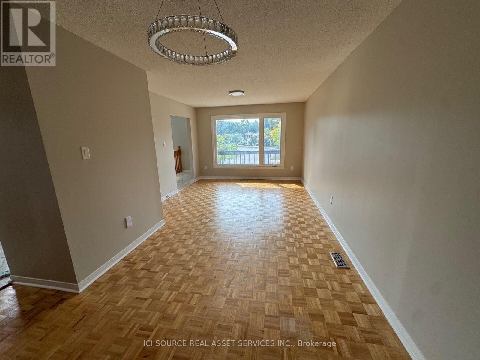 Upper - 115 Tall Grass Trail, Vaughan, ON - Indoor Photo Showing Other Room