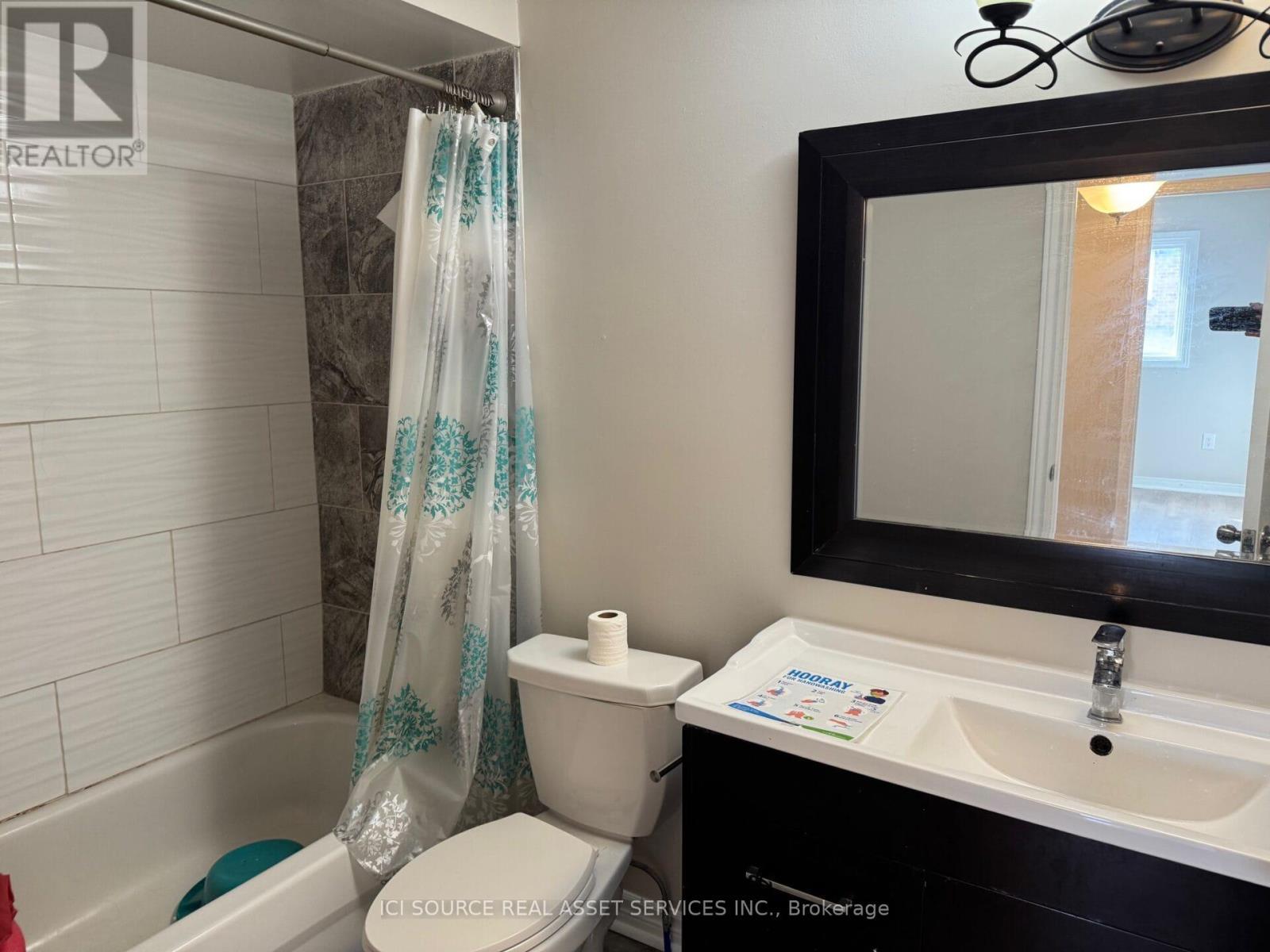 Upper - 115 Tall Grass Trail, Vaughan, ON - Indoor Photo Showing Bathroom