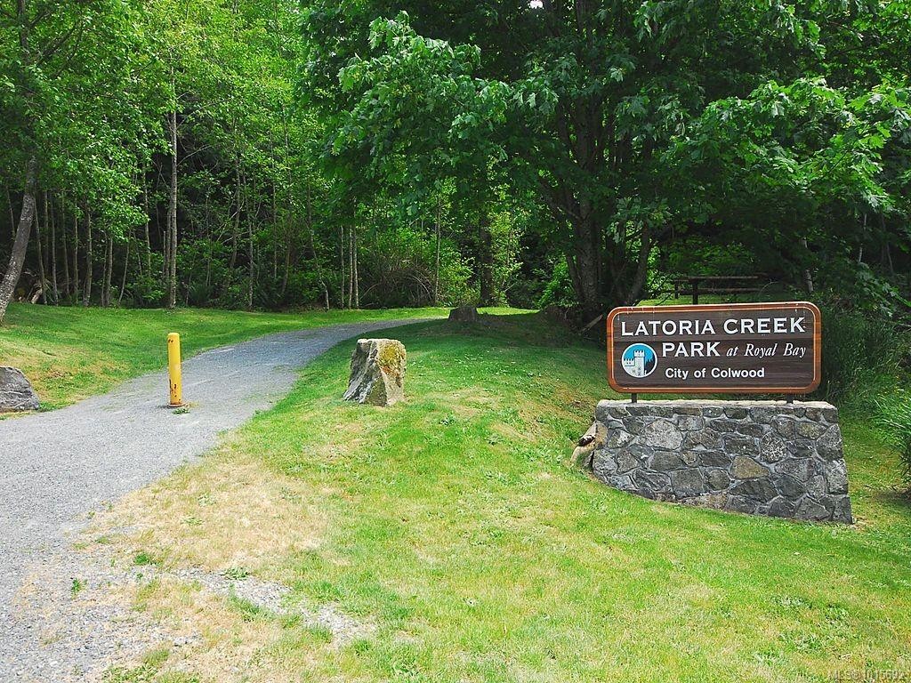 307-611 Brookside Rd, Colwood, BC - Outdoor