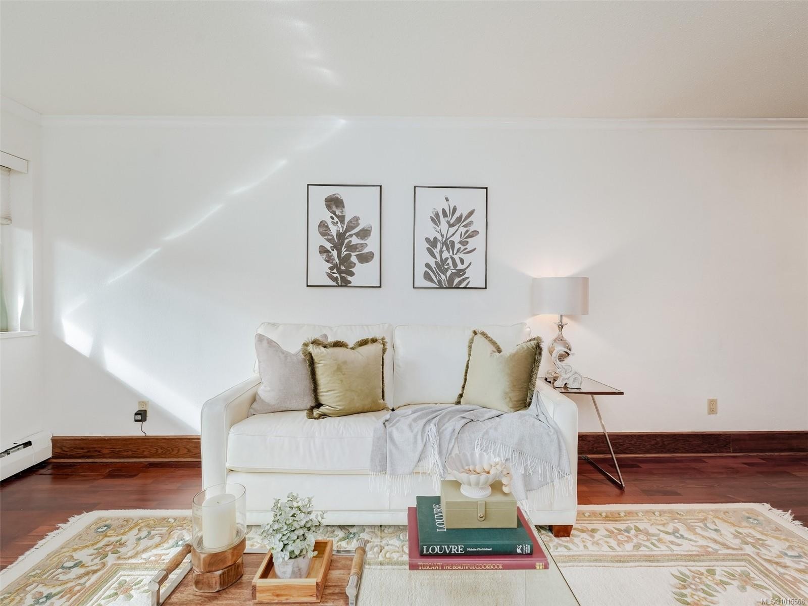 105-2100 Granite St, Oak Bay, BC - Indoor Photo Showing Bedroom