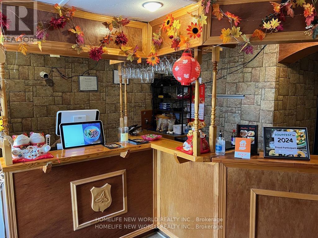 65 Albert Street S, Kawartha Lakes, ON