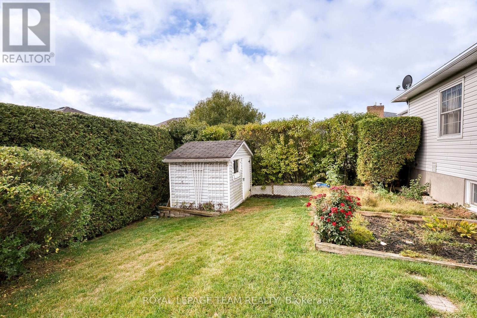 16 Tatra Street, Mississippi Mills, ON - Outdoor