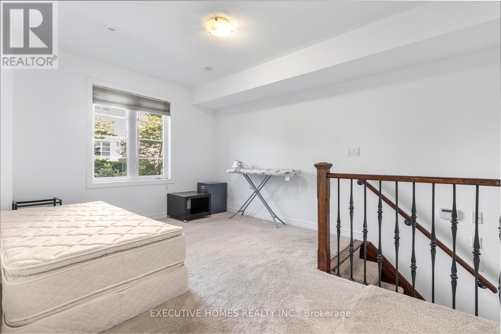 4131 Shipp Drive, Mississauga, ON - Indoor Photo Showing Bedroom