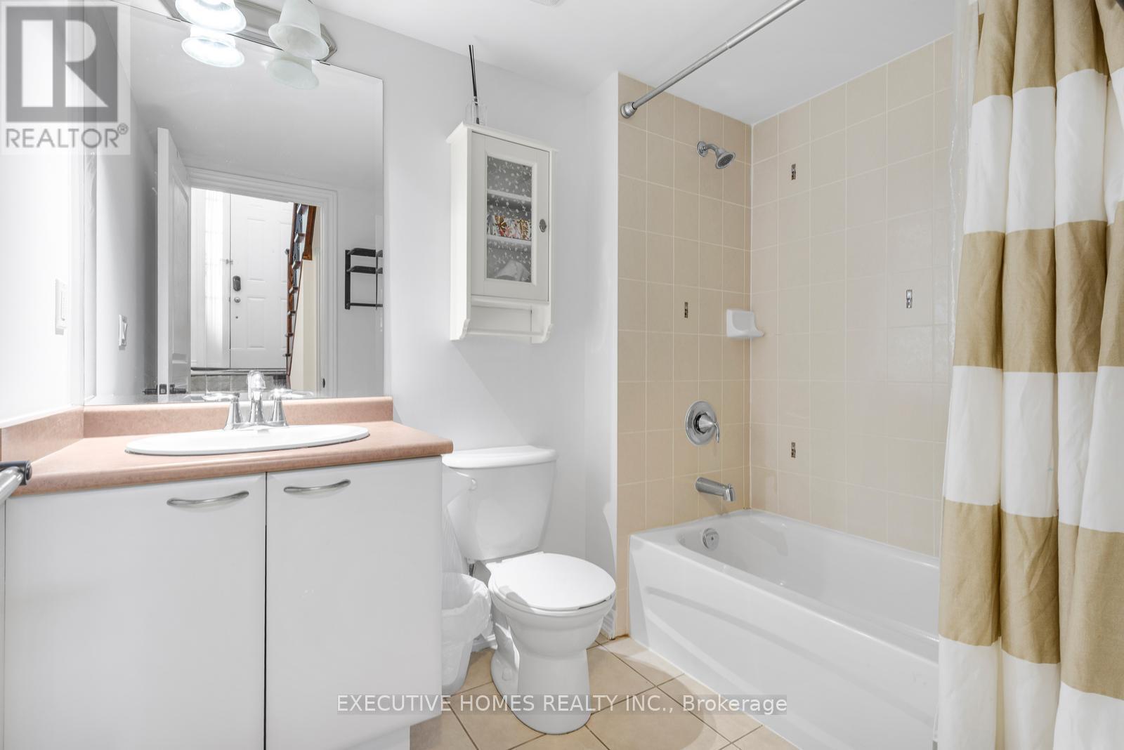 4131 Shipp Drive, Mississauga, ON - Indoor Photo Showing Bathroom