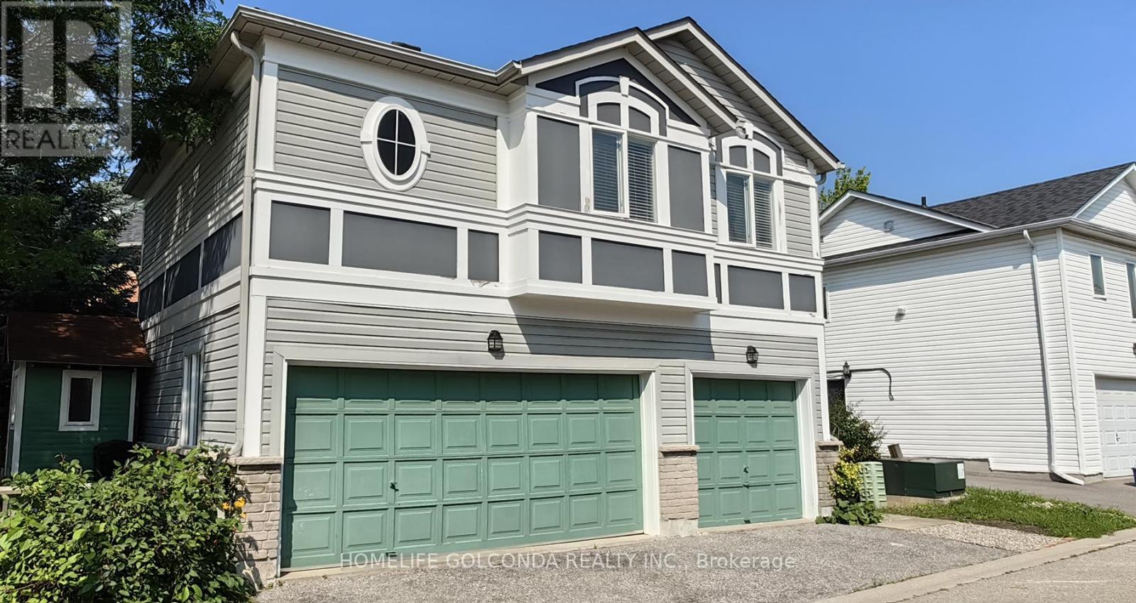 Coach - 1 Pingel Road, Markham, ON - Outdoor